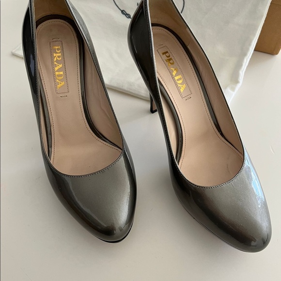 Prada heels - Picture 4 of 14
